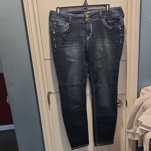 Women's Blue Jeans By Wallflower Size 17